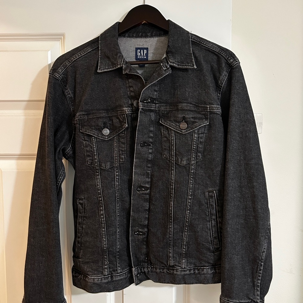 GAP Men's Charcoal Denim Jacket